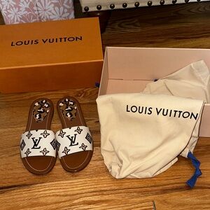 Louis Vuitton Monogram White and Brown Slides